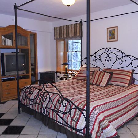 Abbey Archway Inn Fairbanks Bagian luar foto